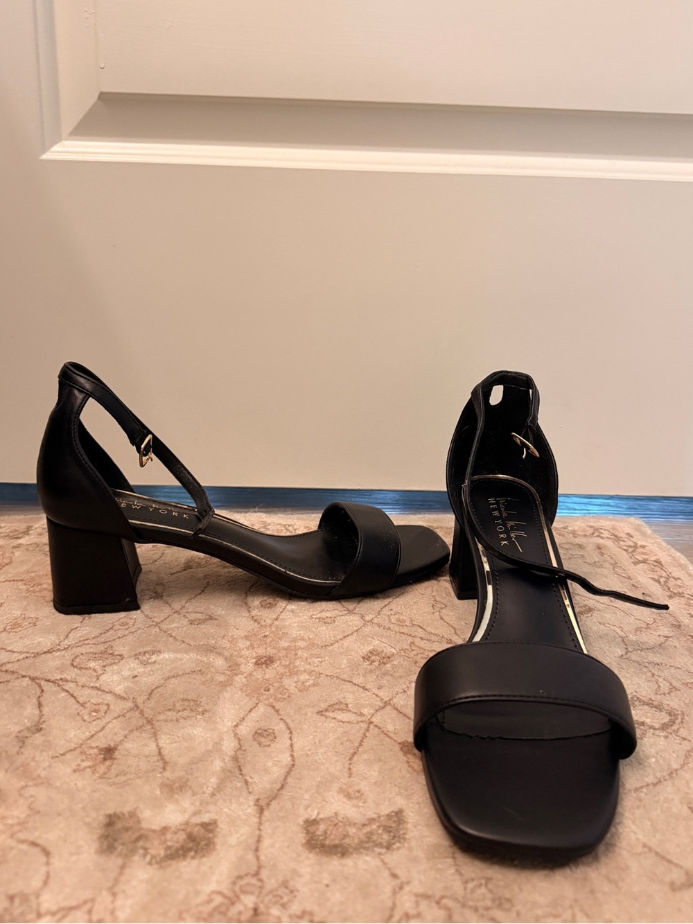 NWOT Black Strappy Block Heels size 9.5